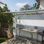 Appartamento Self -contained Part Of A House With Garden *