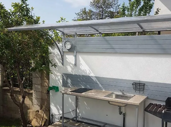 公寓 Self -contained Part Of A House With Garden *