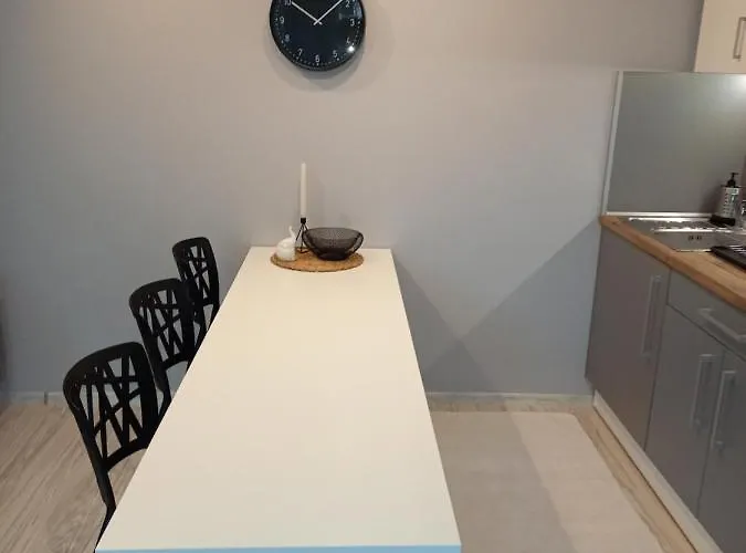 Self -contained Part Of A House With Garden