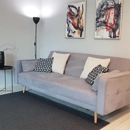 Self -contained Part Of A House With Garden Apartment