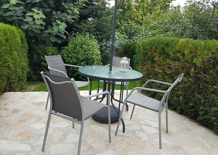 Self -contained Part Of A House With Garden Varna