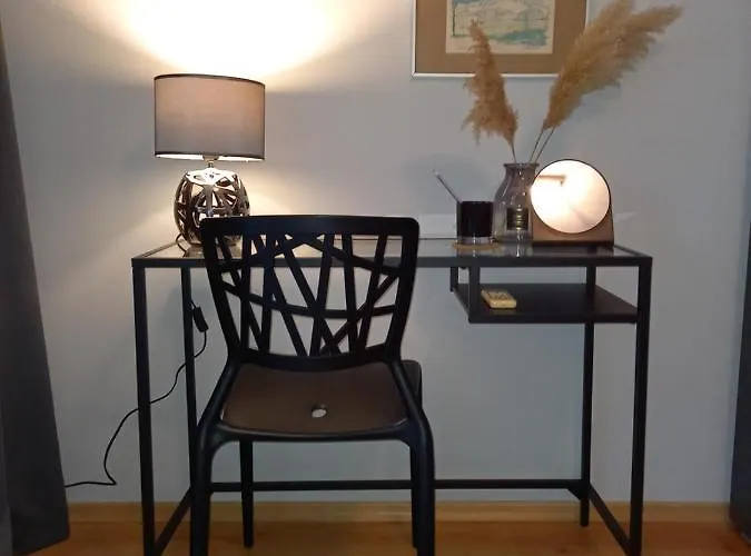 Self -contained Part Of A House With Garden